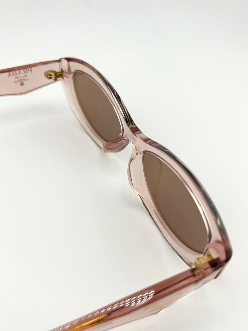 ✨極上美品・付属品完備✨　プラダ　サングラス　シンボルロゴ　キャットアイ　Y2K