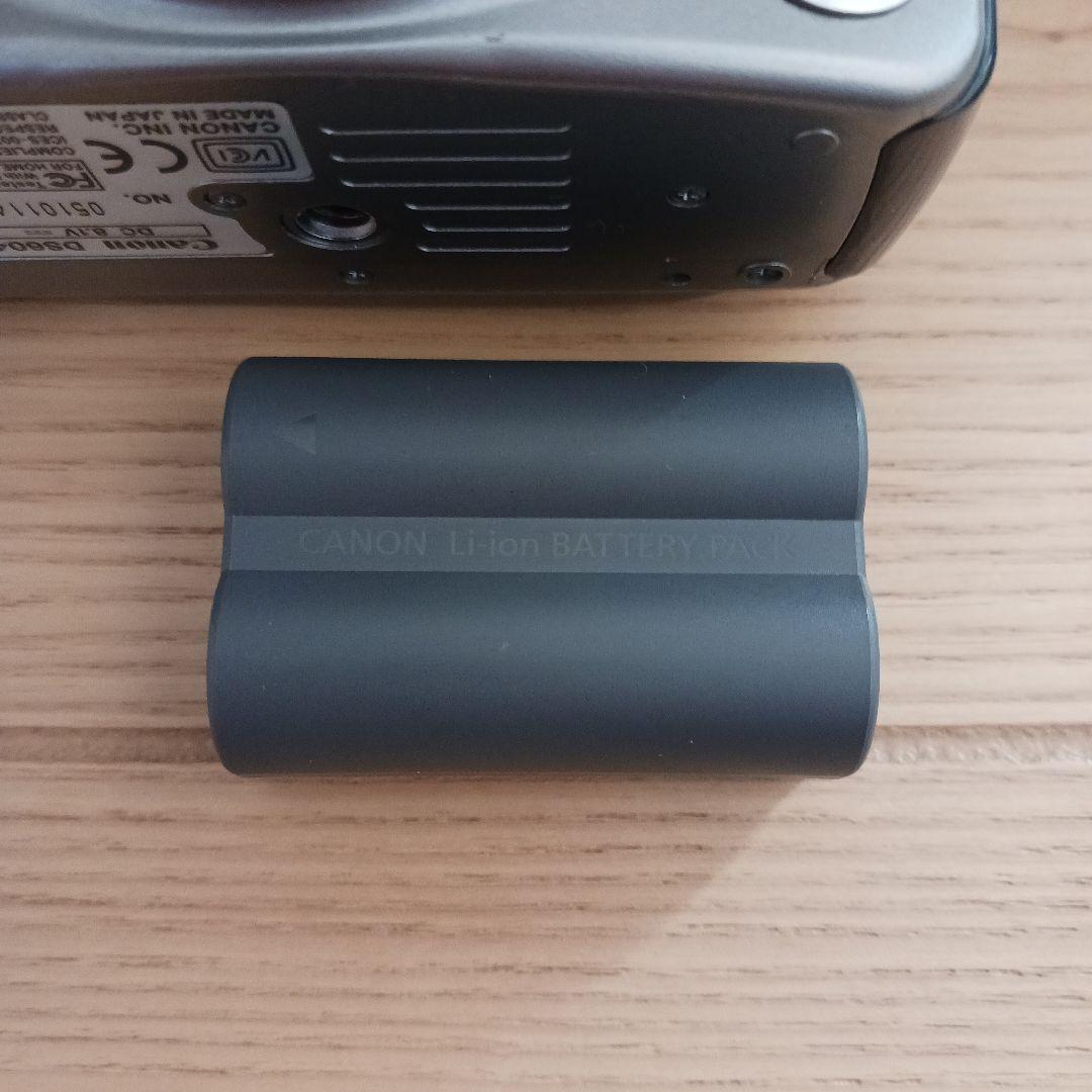 Canon EOS Kiss Digital デジタル一眼レフ　デジタル ボディ