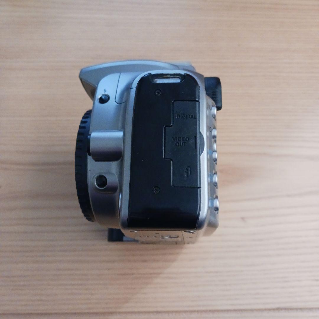 Canon EOS Kiss Digital デジタル一眼レフ　デジタル ボディ