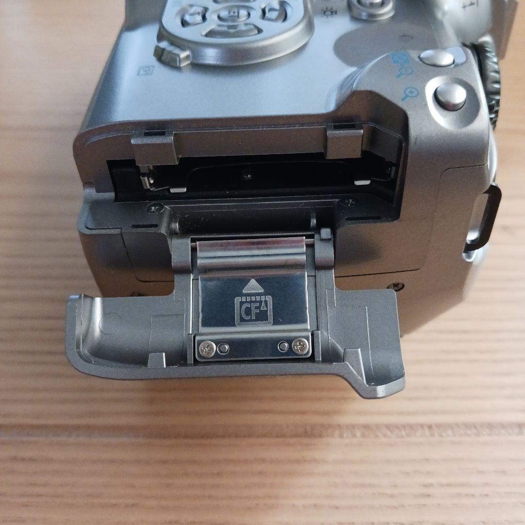 Canon EOS Kiss Digital デジタル一眼レフ　デジタル ボディ