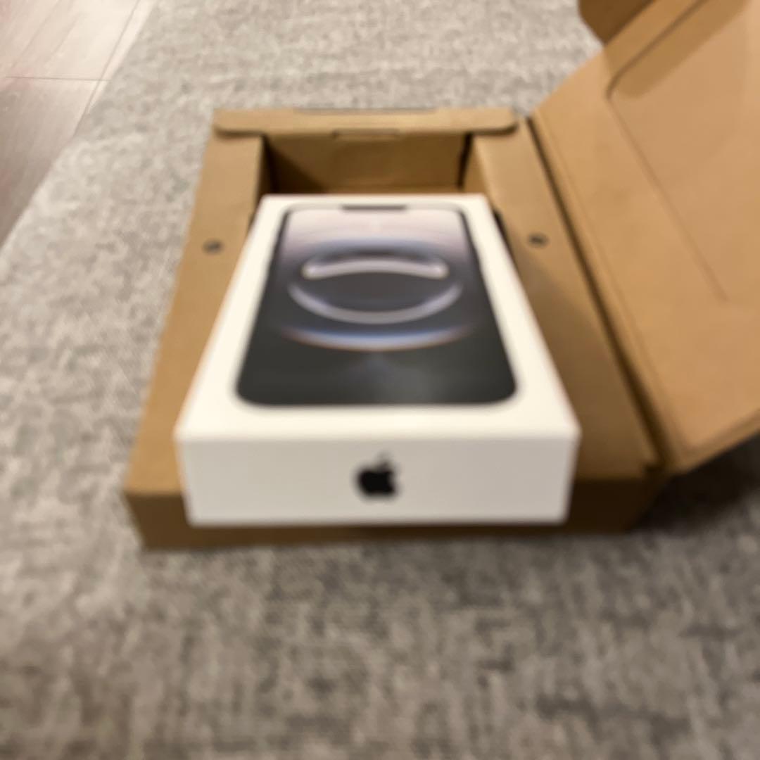 【新品未開封】iPhone 16e 128GB（ブラック）