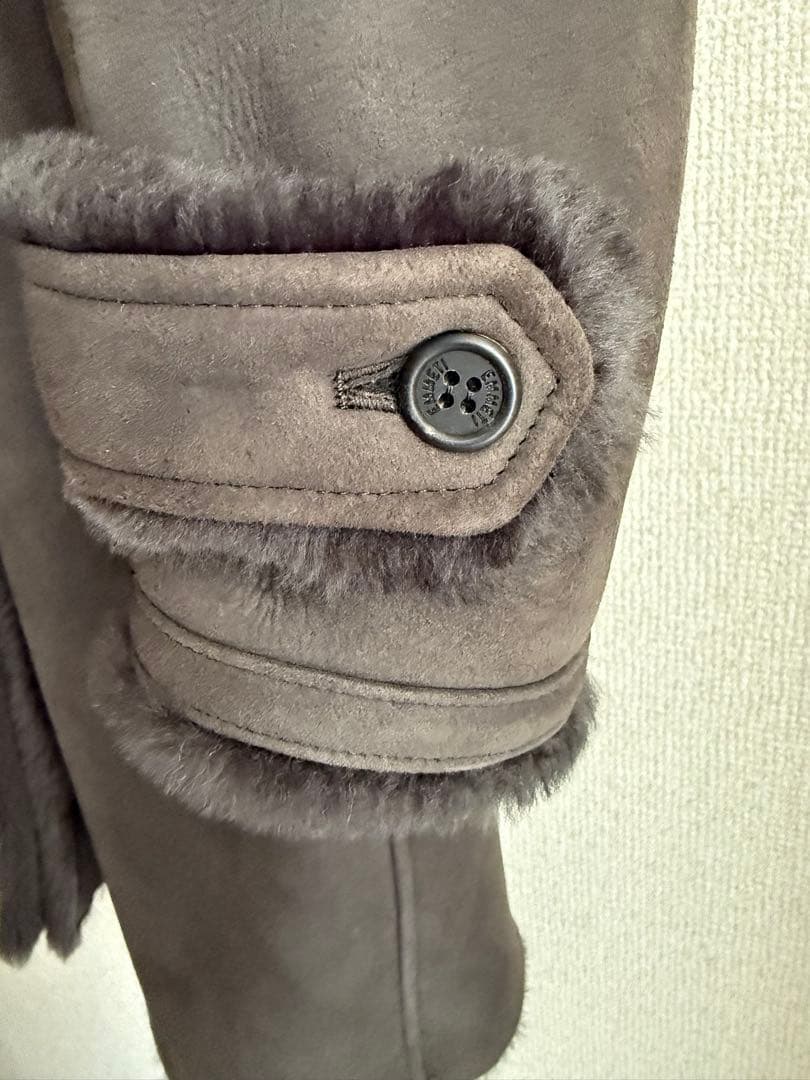 【ウサギ】エンメティ ムートンコート ブラック 定価327,800円