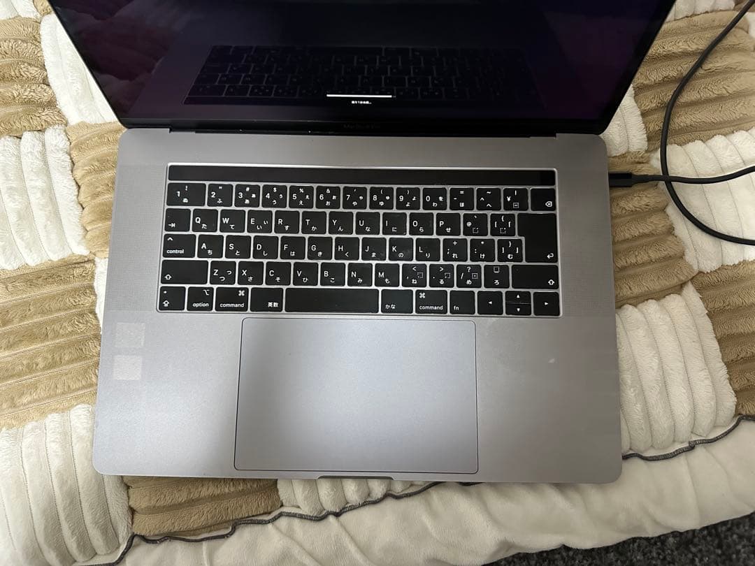 MacBook Pro15 2018 i7/512GB ディスプレイ、電池良好