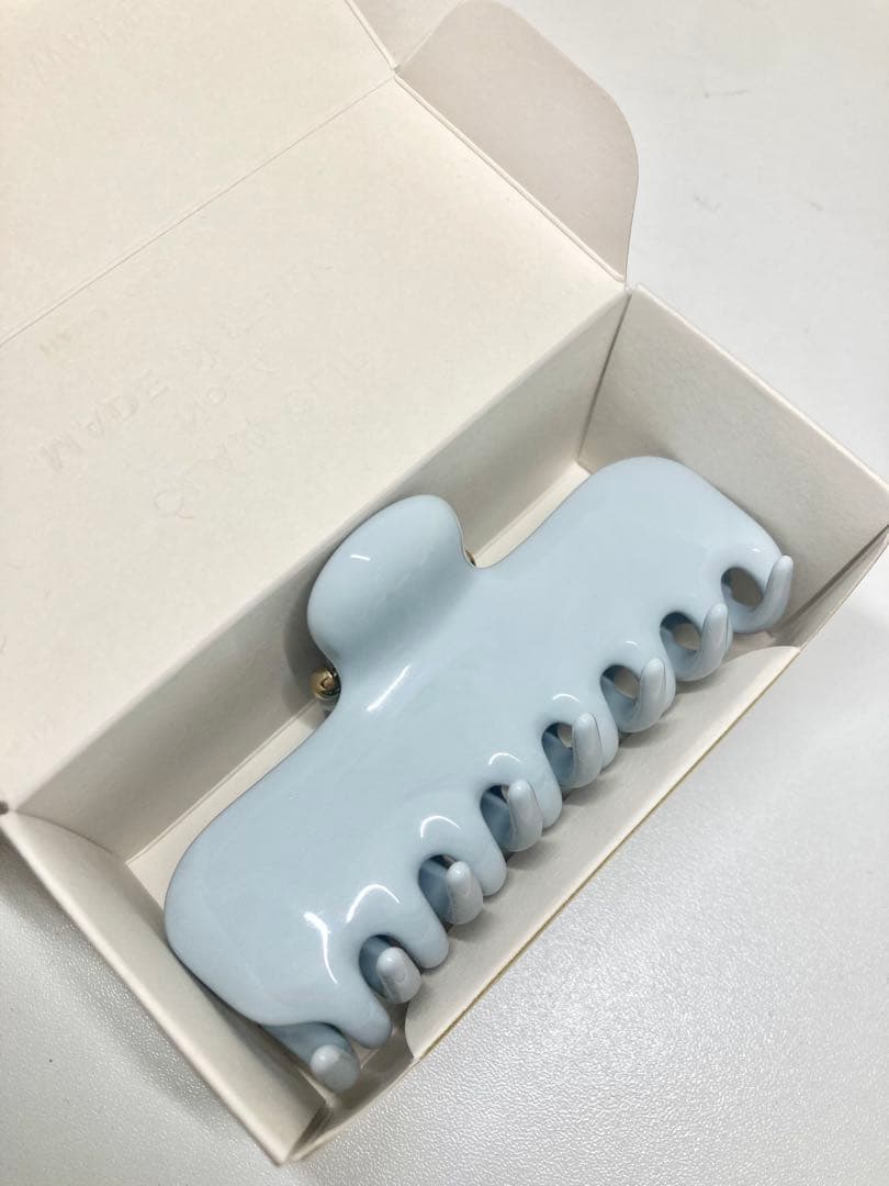 正規品！UNDO HAIRWARE No.4 クロークリップ　Pale Blue