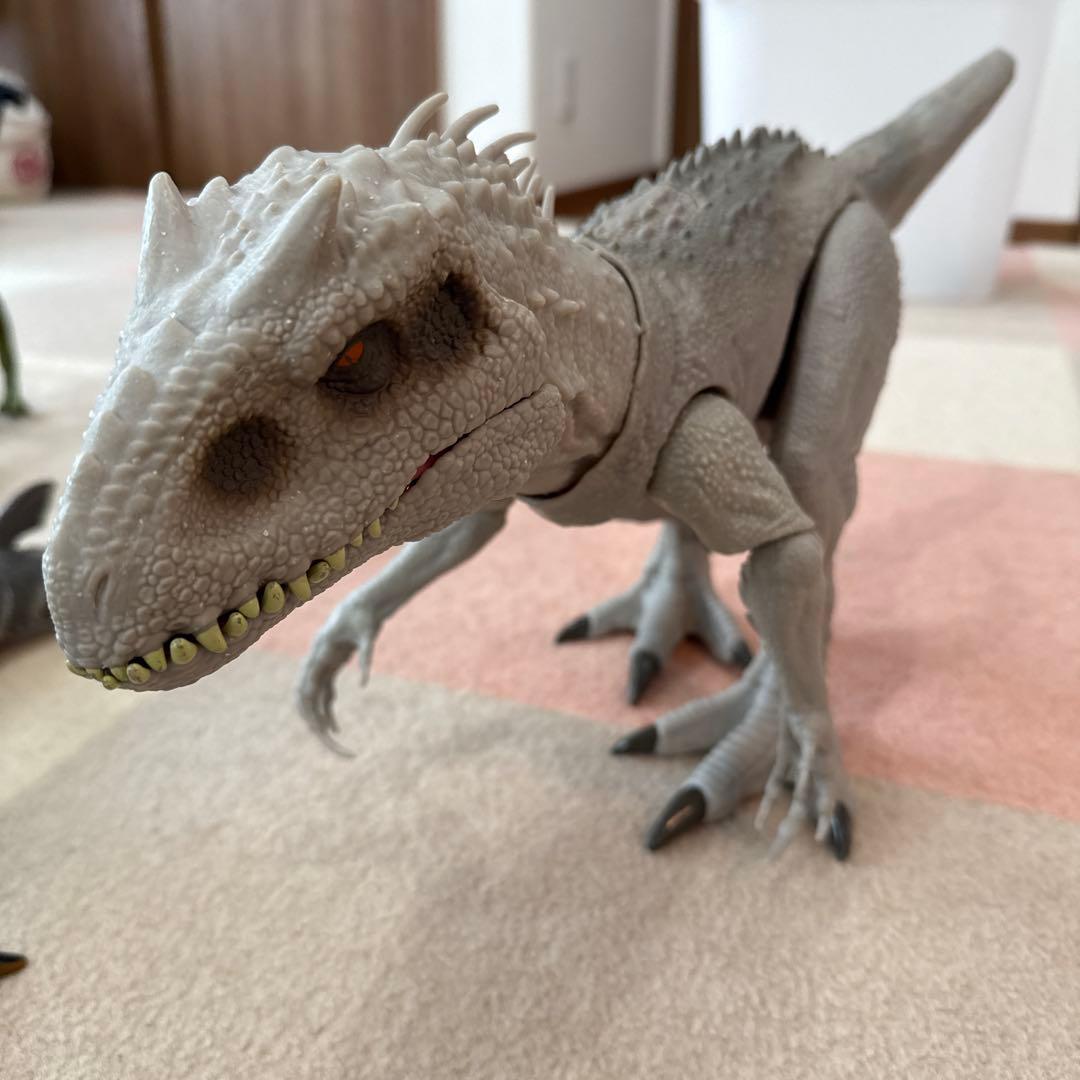 ジュラシックワールド　フィギュアセット　27体