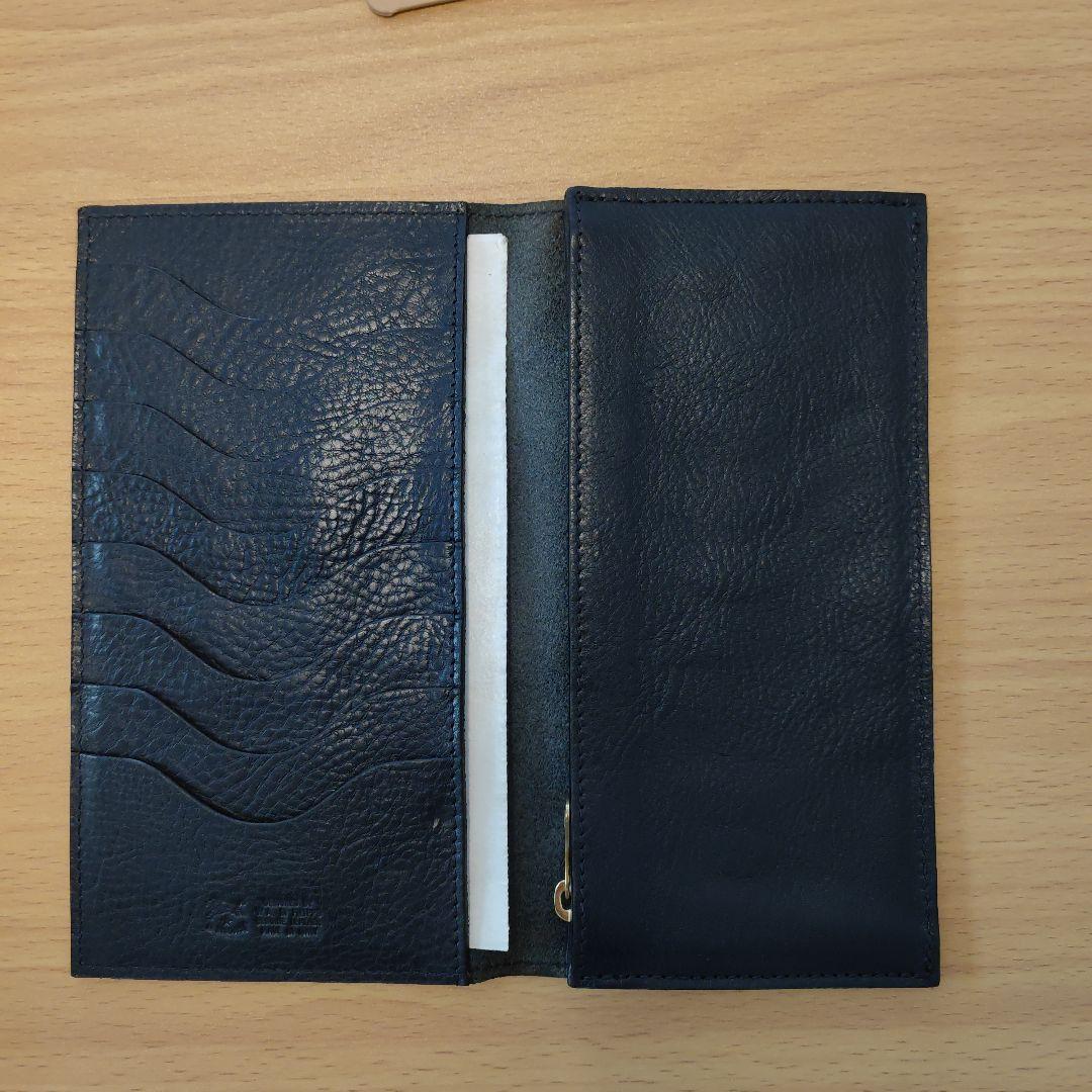 IL BISONTE（イルビゾンテ）ネイビー　長財布