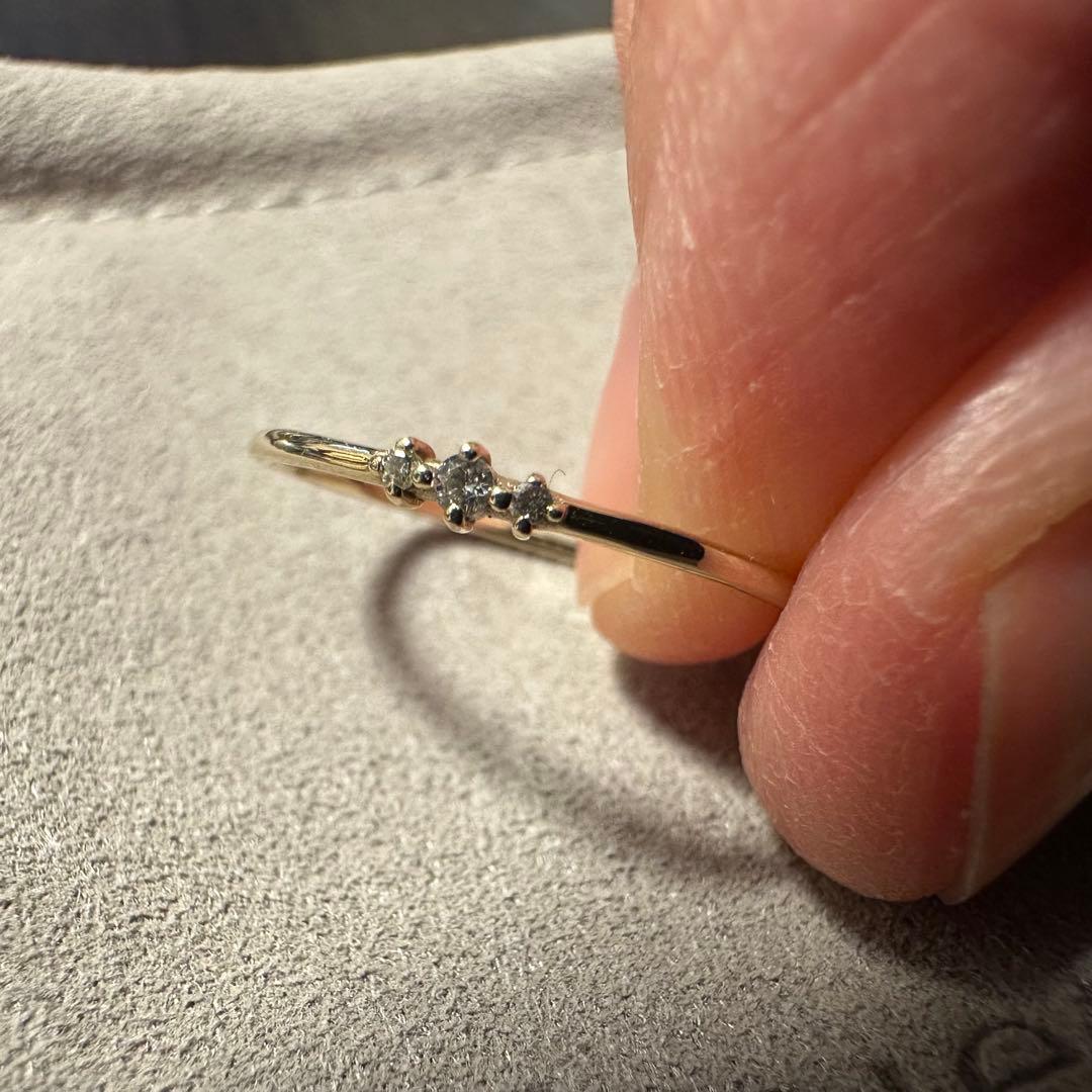 joueteダイヤモンド3石10金13号カラーはイエローゴールドの指輪