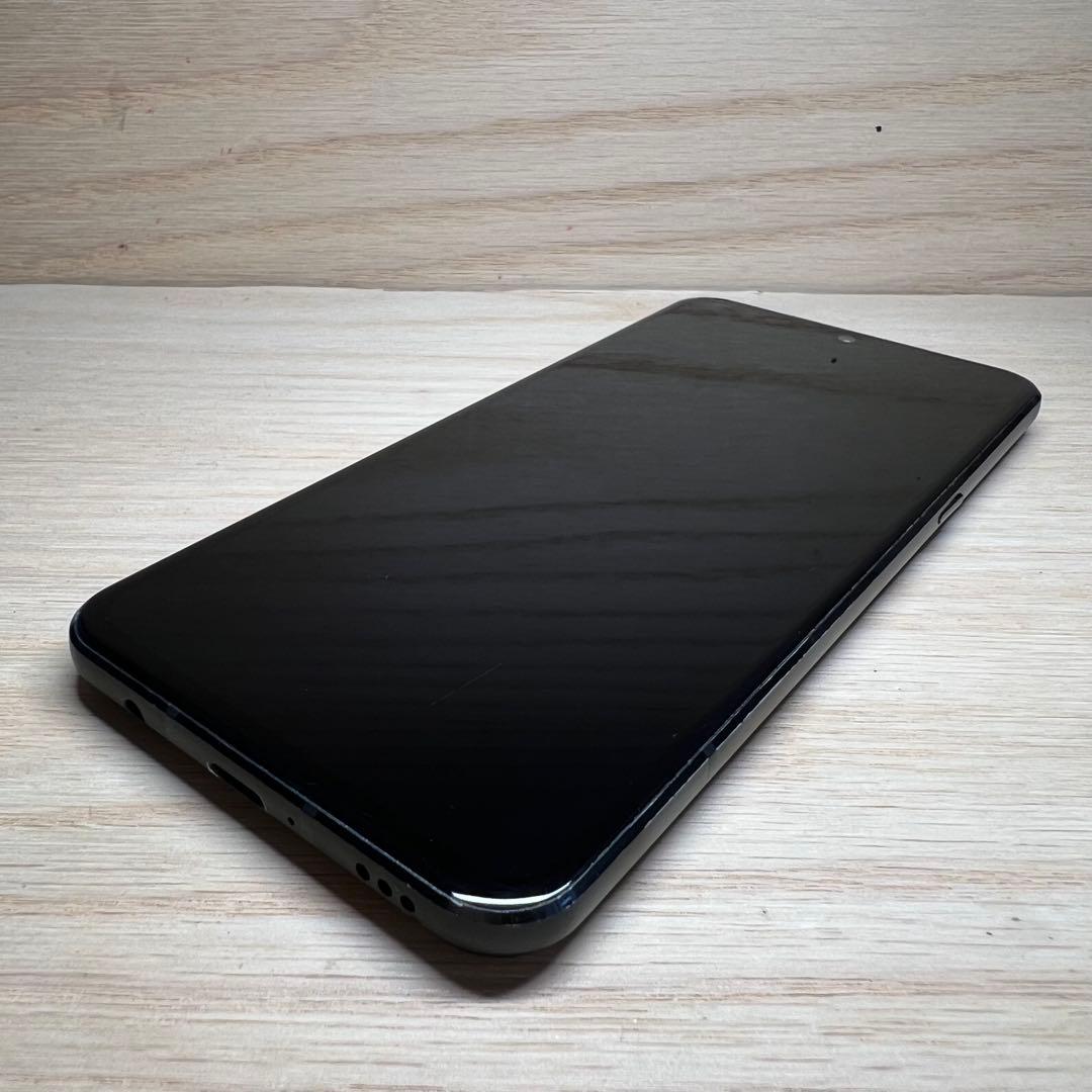 LG V60 ThinQ 5G 本体画面割れ　T79