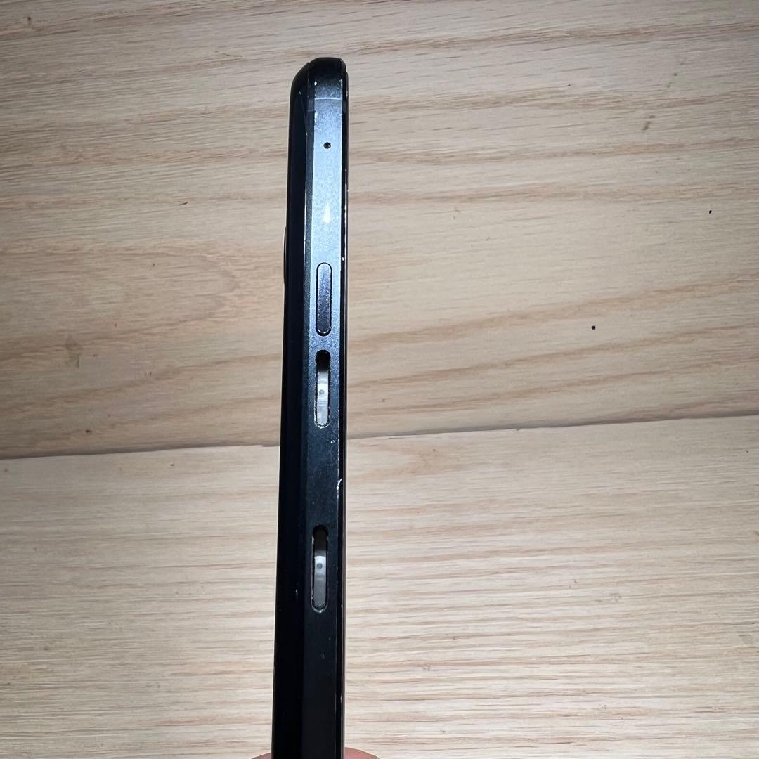 LG V60 ThinQ 5G 本体画面割れ　T79