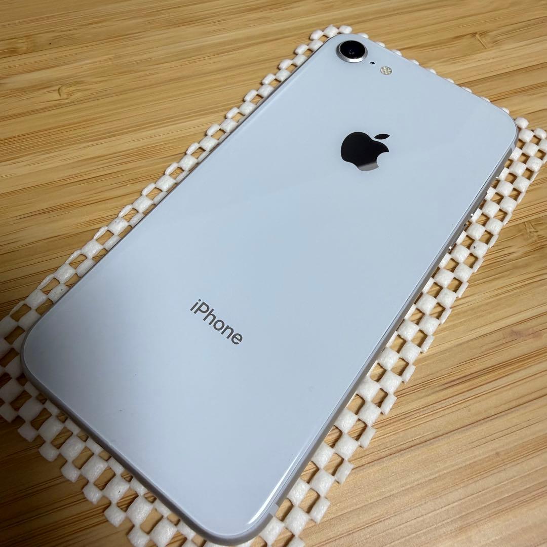 箱付き美品① iPhone8 シルバー 64GB バッテリー90%