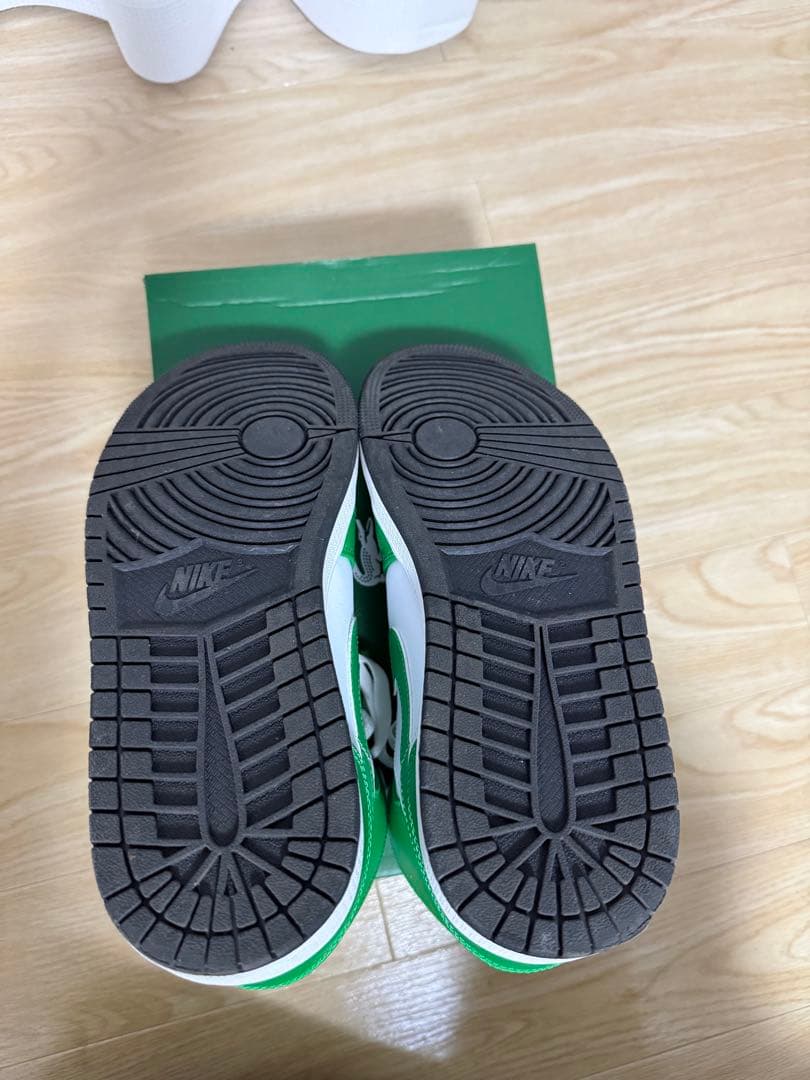 靴 Nike Air Jordan 1 Mid Lucky Green