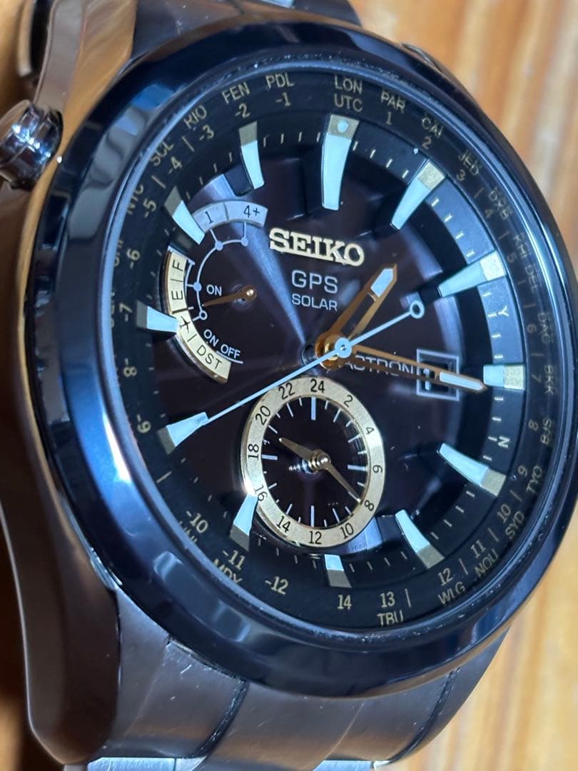 SEIKO ASTRON GPS SOLAR ブラック ゴールド【ジャンク】