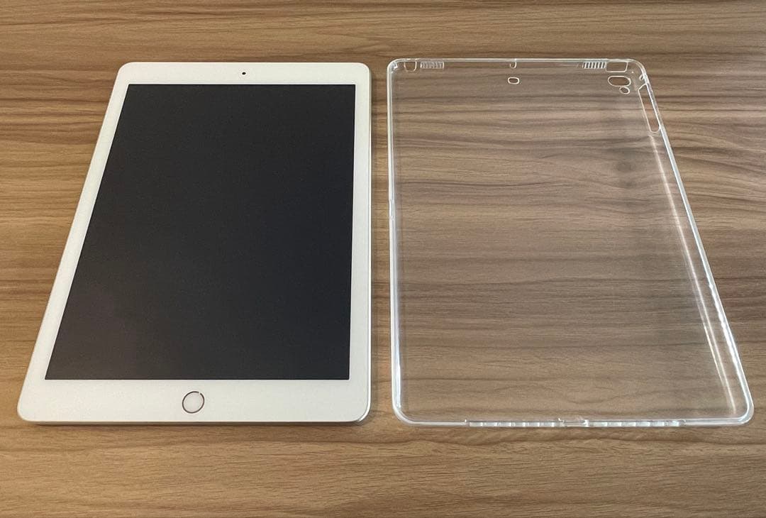 美品 iPad 第5世代 ゴールド 32GB Wi-fi モデル A1822