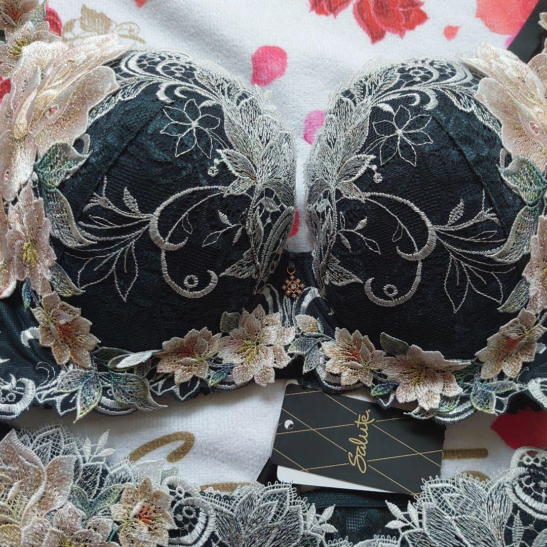 新品サルート09G店舗限定F75スタンダードLインドの花嫁婚礼衣装プレステージ