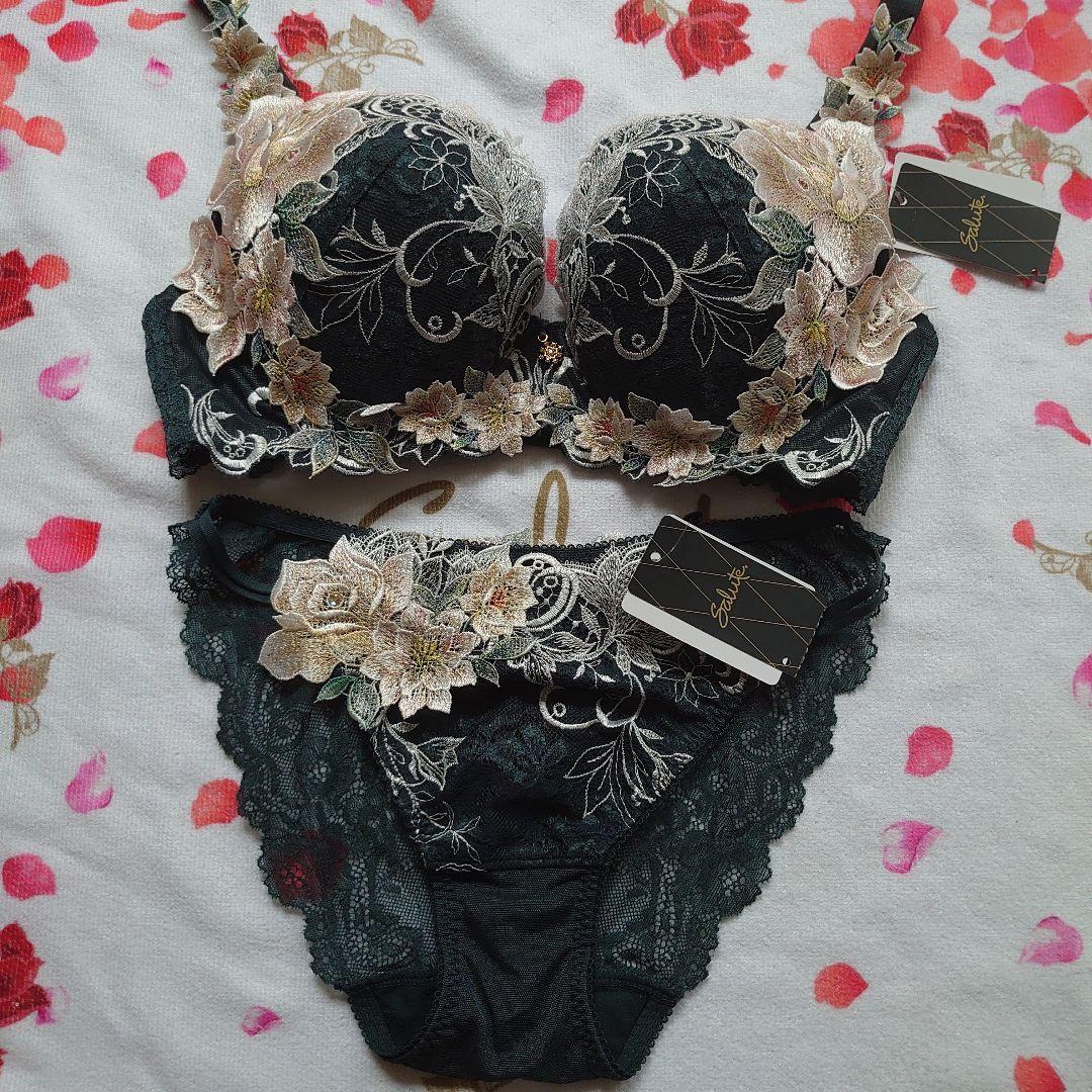 新品サルート09G店舗限定F75スタンダードLインドの花嫁婚礼衣装プレステージ