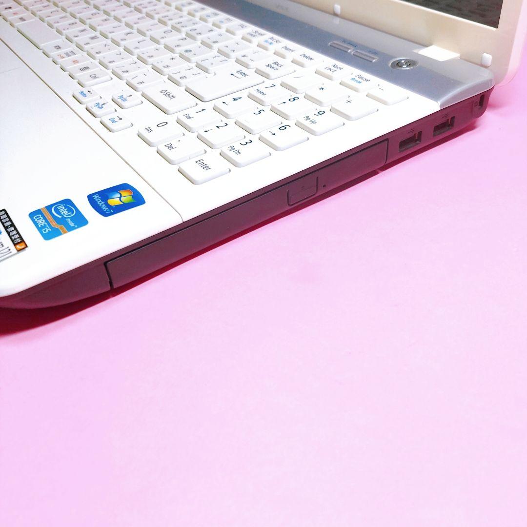 【お買い得‼️】すぐに使える✨設定済み✨白ノートパソコン✨DVD見れる