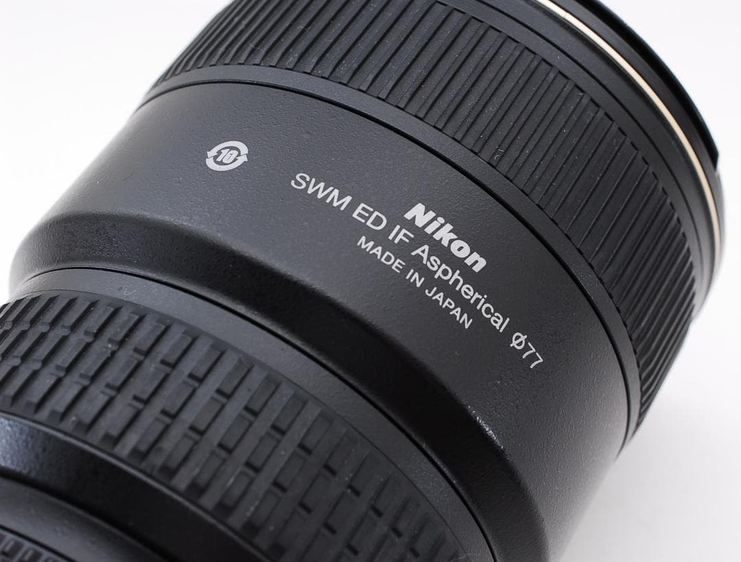 ニコン　AF-S ED17-35F2.8D(IF)　超広角ズームレンズ