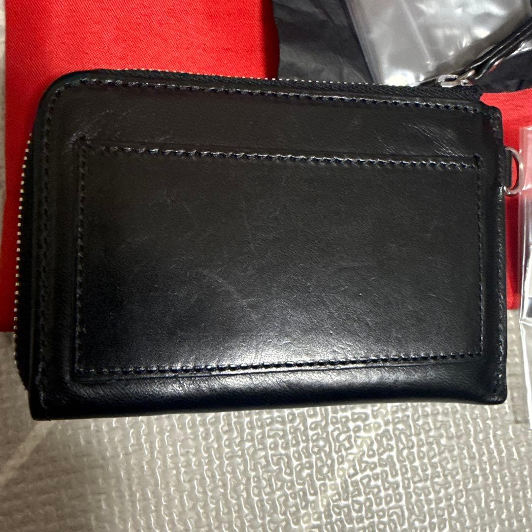 htc SUPREMEスタッズ付きブラックケース