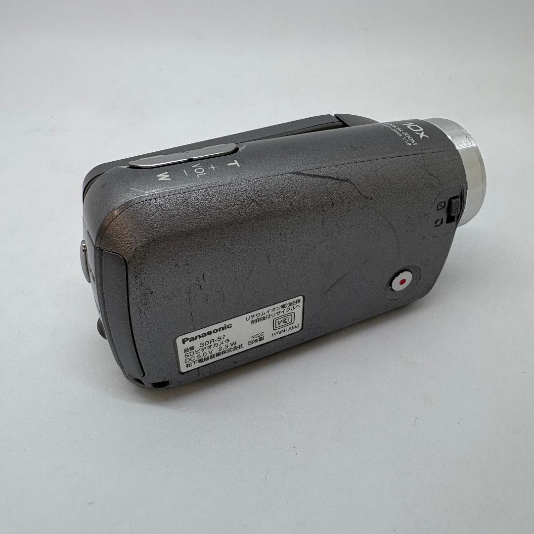 Panasonic SDR-S7 ビデオカメラ 10倍ズーム バッテリー2個付