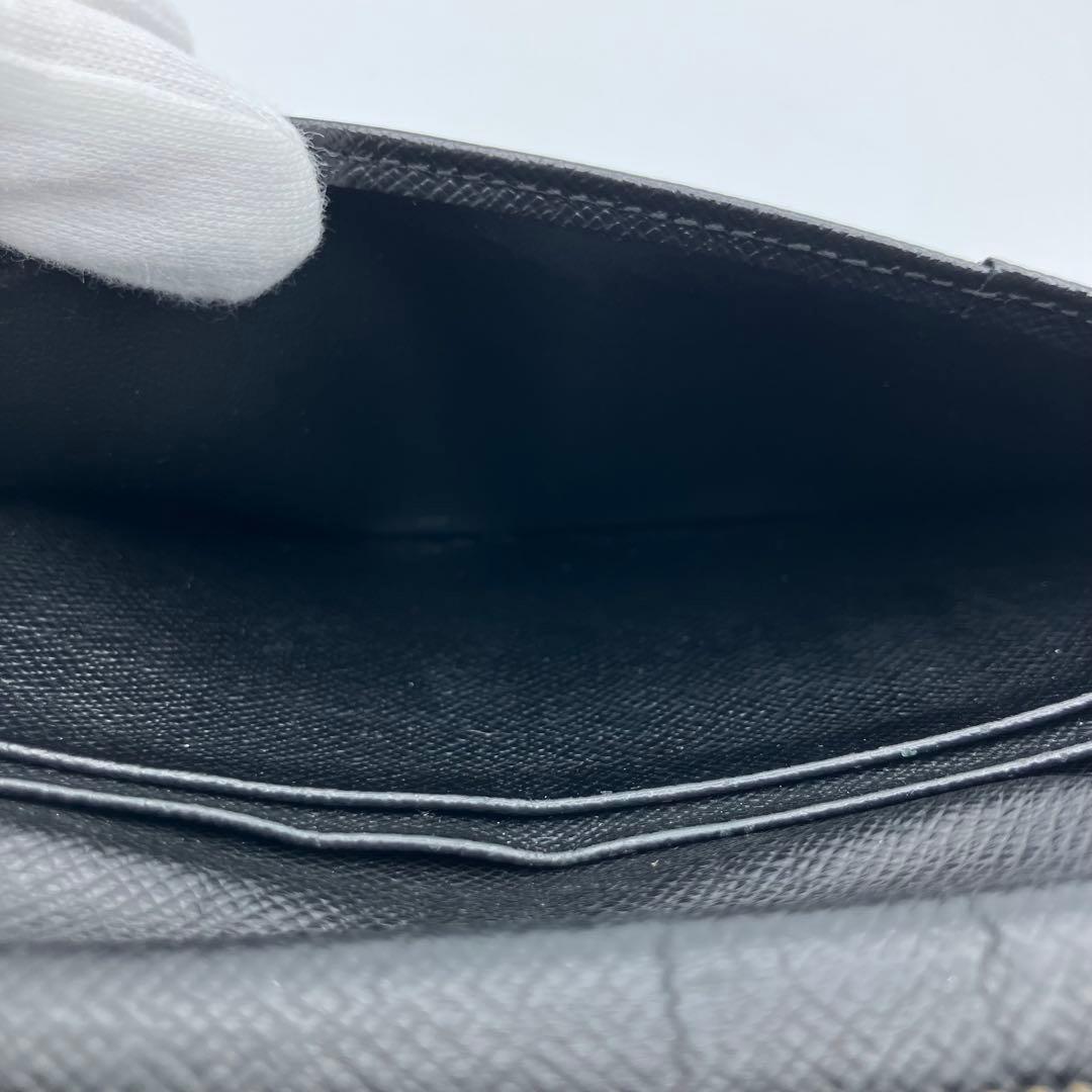 ルイヴィトン エピ ポルトフォイユ ブラザ 黒 M60622 長財布