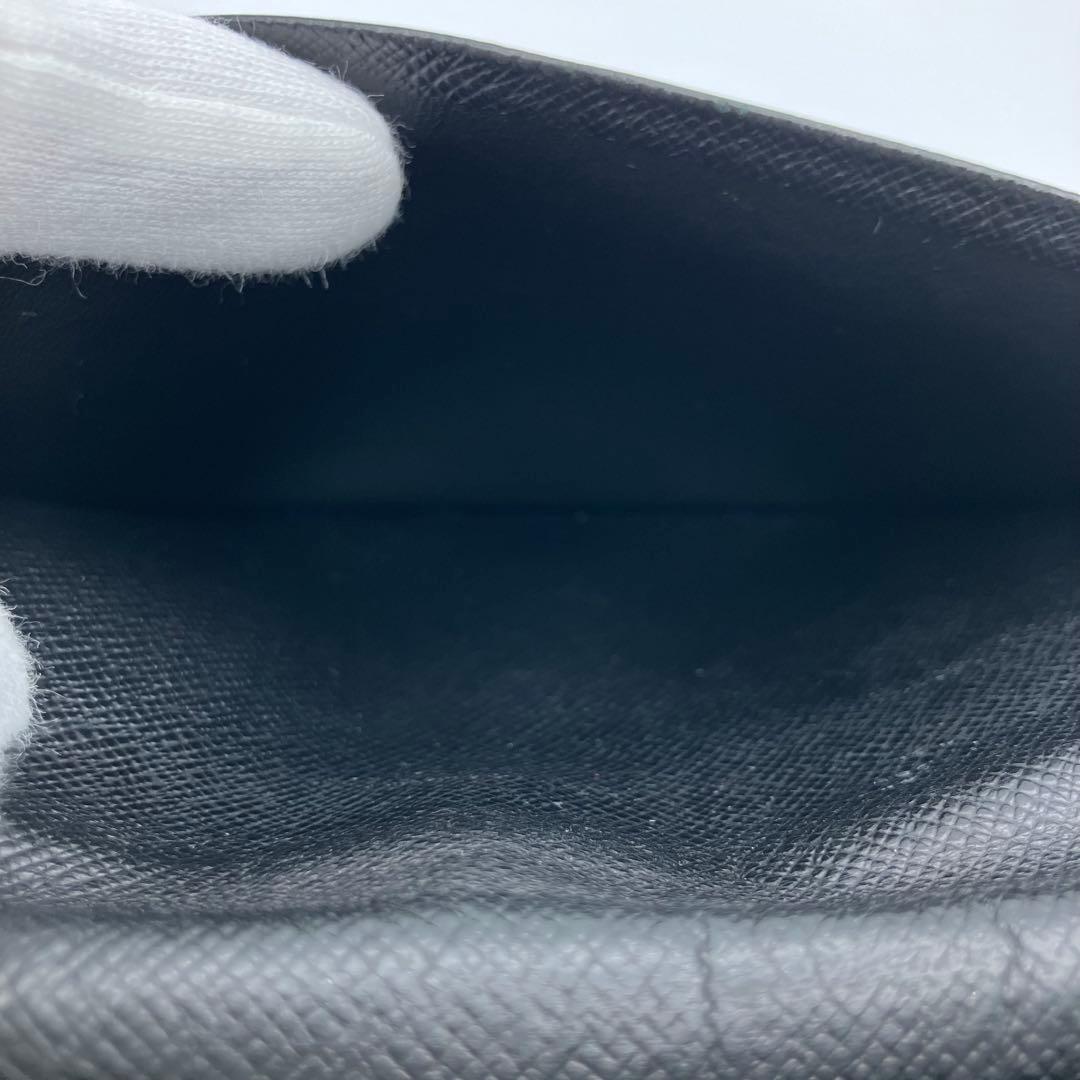 ルイヴィトン エピ ポルトフォイユ ブラザ 黒 M60622 長財布