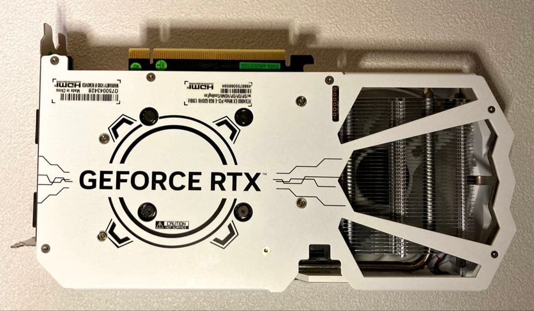 玄人志向 NVIDIA GeForce RTX 4060 デュアルファン