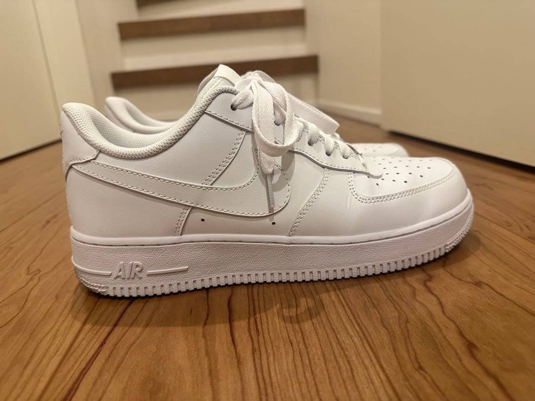 靴 Nike Air Force 1 white