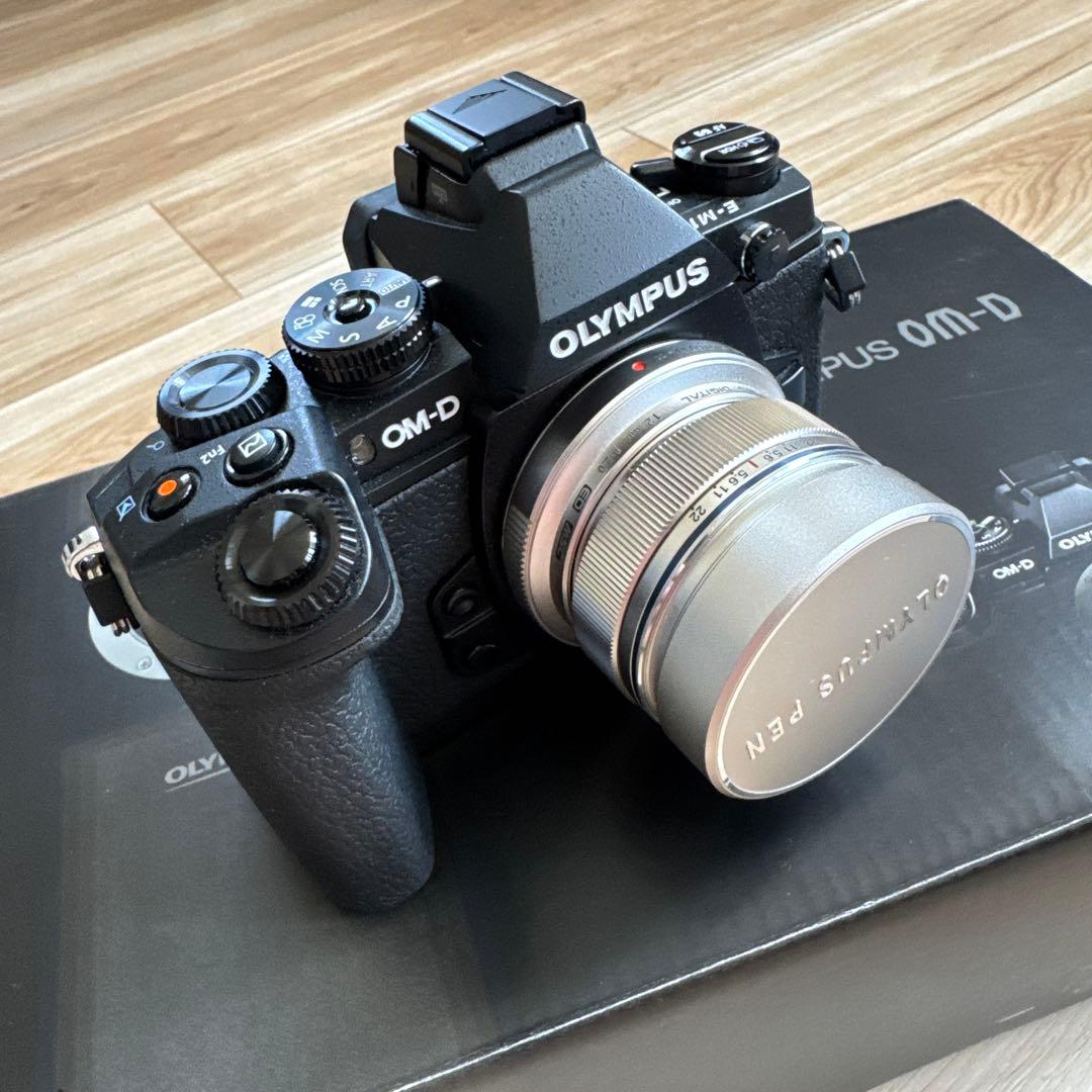 Olympus OM-D カメラ 12-40mm レンズセット