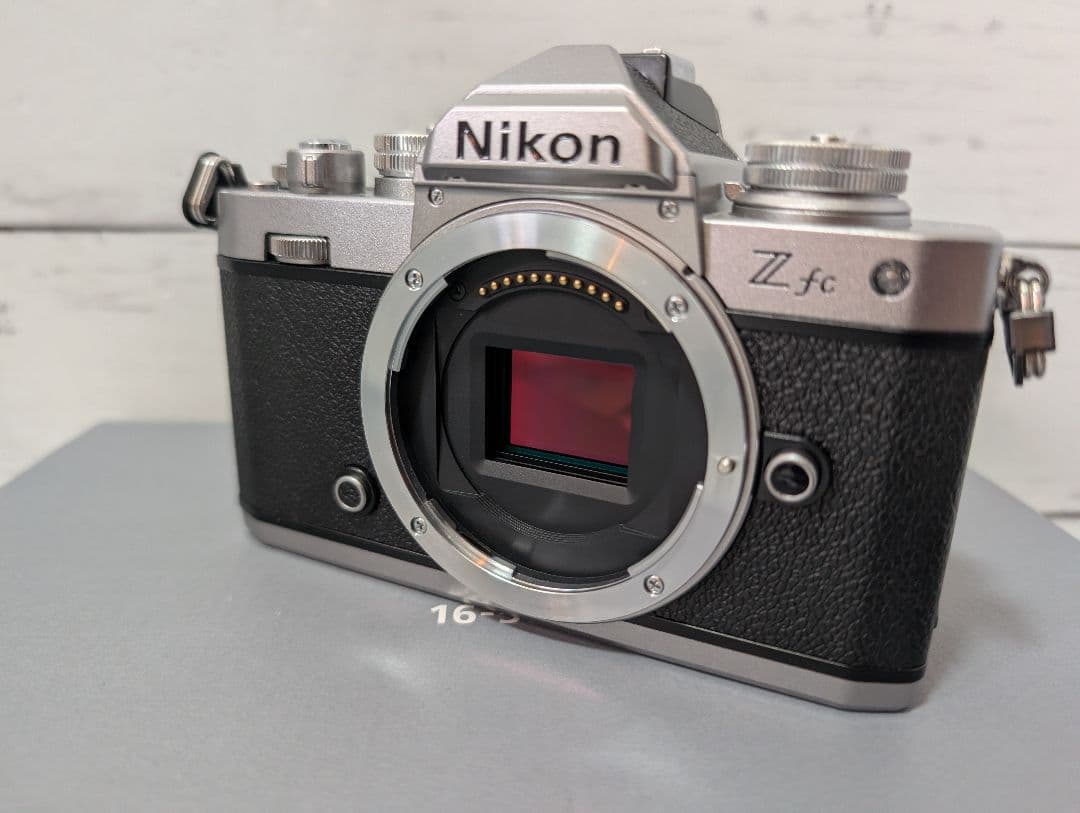 Nikon Zfc 16-50 VR レンズキット シルバー