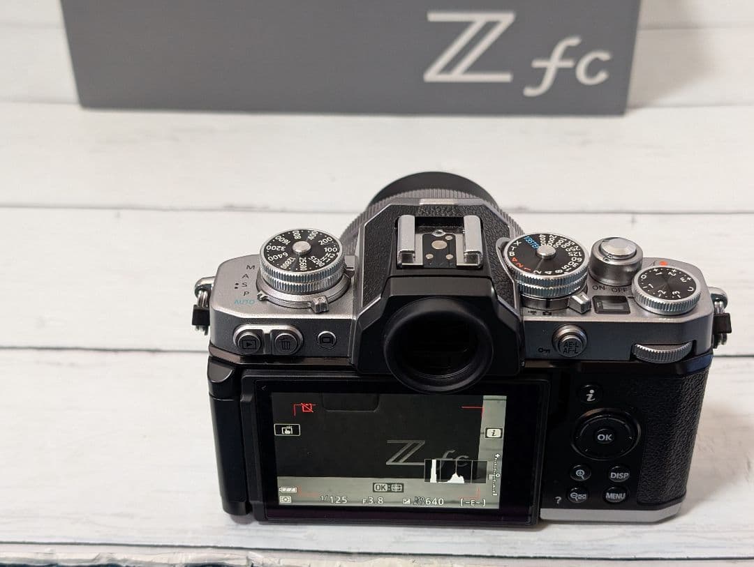 Nikon Zfc 16-50 VR レンズキット シルバー