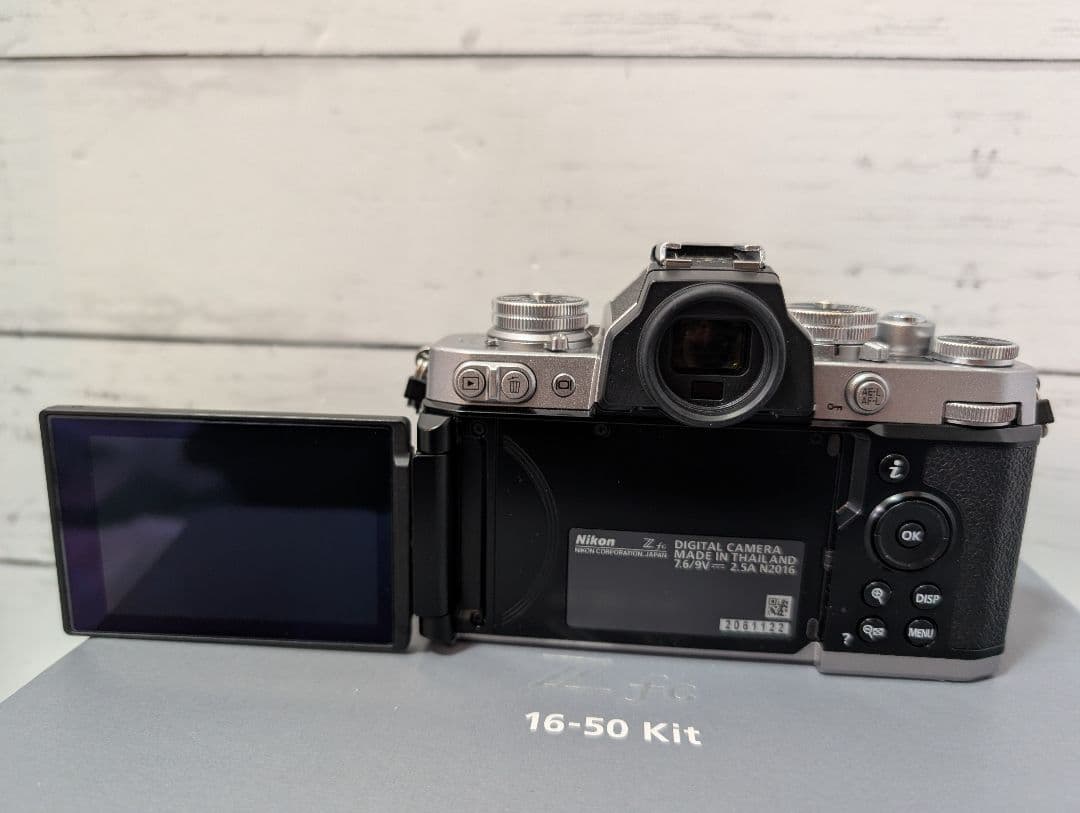 Nikon Zfc 16-50 VR レンズキット シルバー