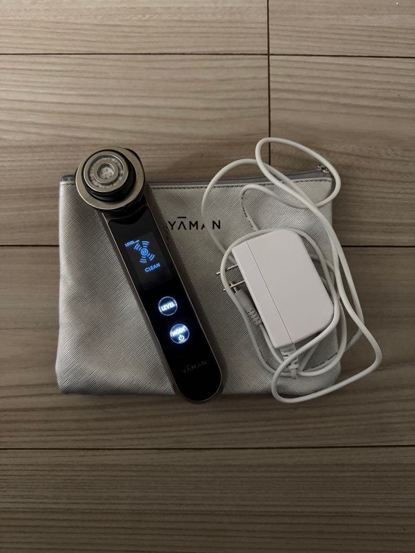YA-MAN RF美顔器 フォトプラス本体 充電器付き