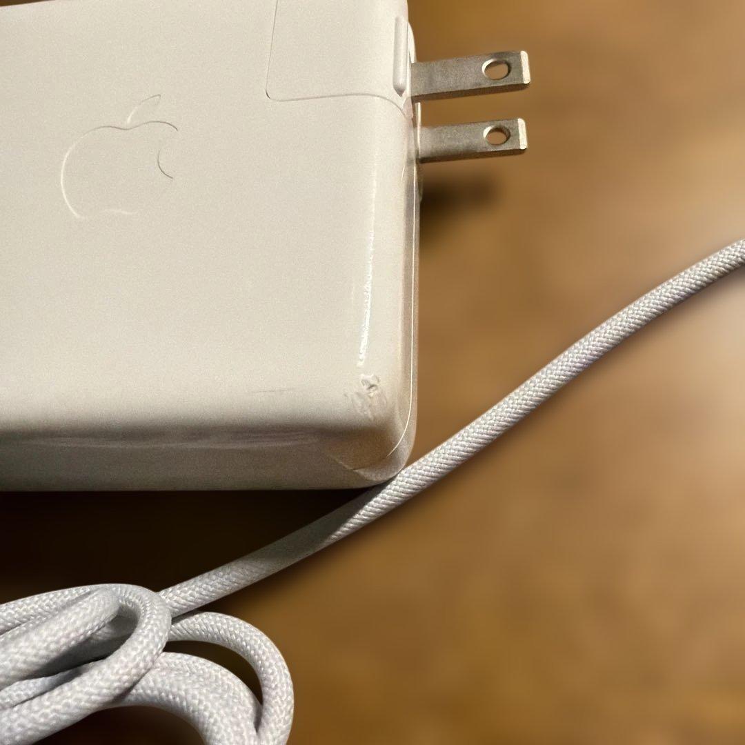 MacBook Pro 14インチ M1 16GB ストレージ512