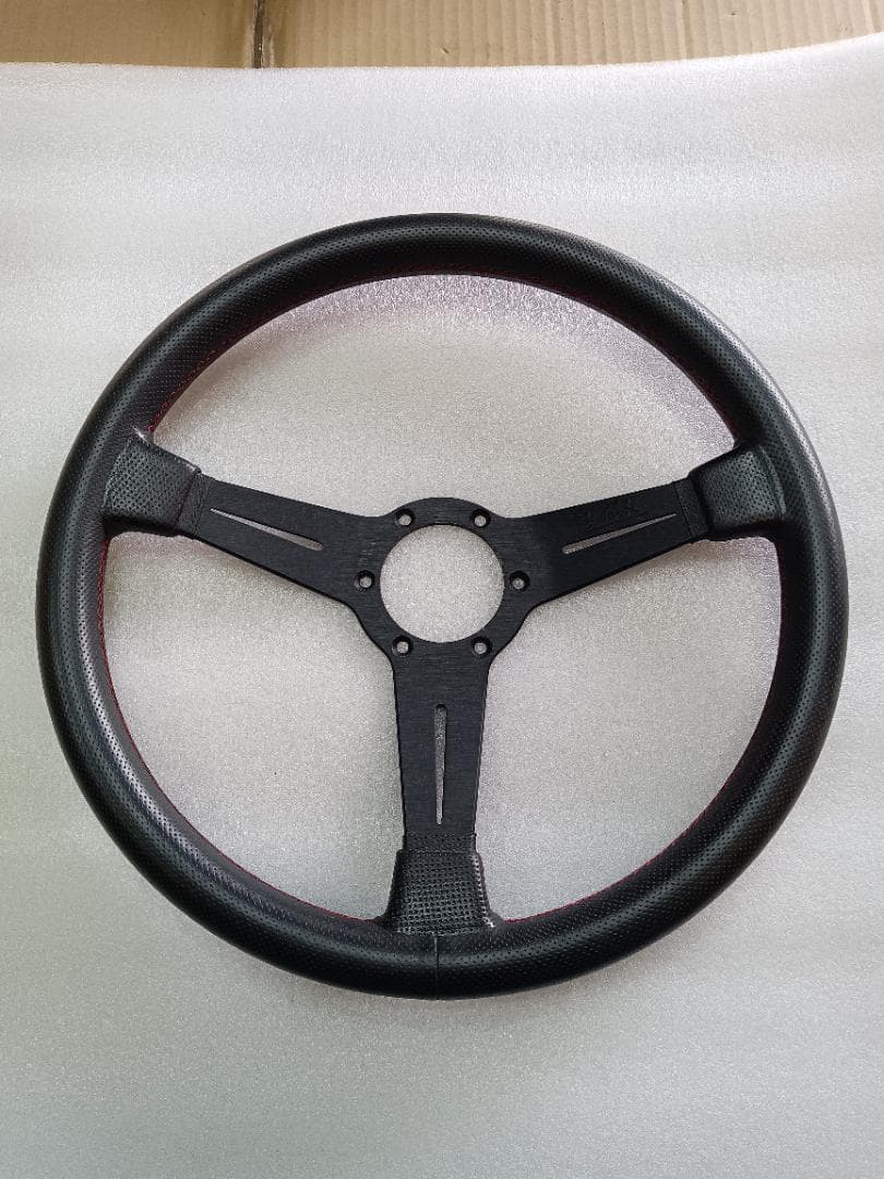 ナルディ NARDI ステアリング ハンドル ホイール 黒 赤 貴重品 3130