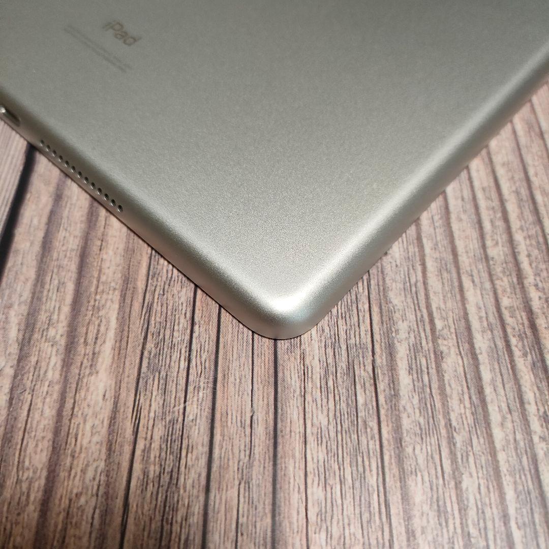 iPad 第7世代 32GB シルバー 新品同様
