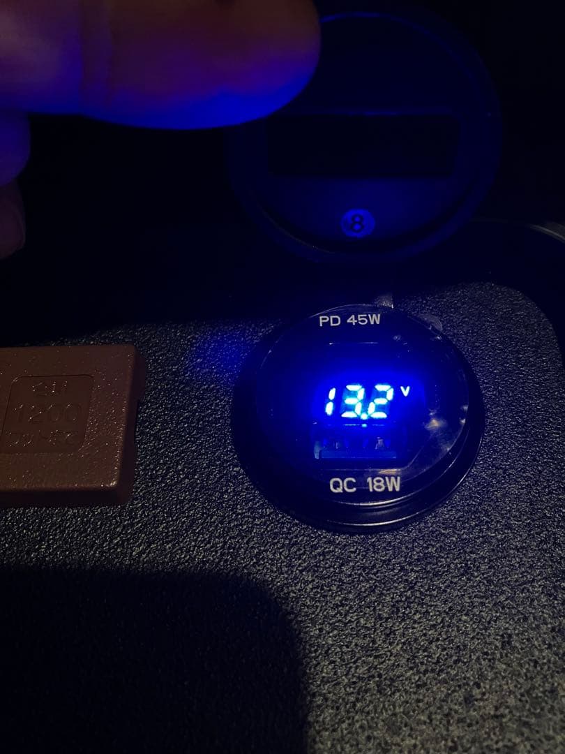 Masaページ② 200系 ハイエース ワイド コンソール