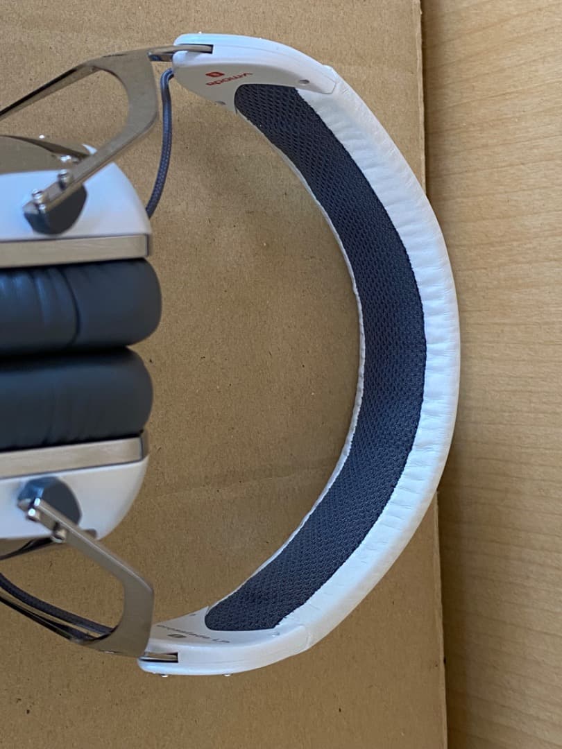 ヘッドホン v-moda crossfade LP(パールホワイト) 中古