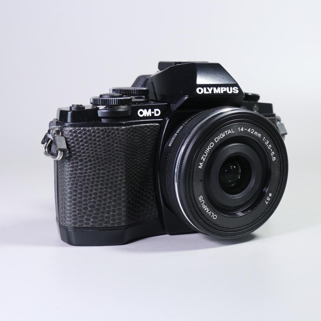 ☆特別限定モデル☆新品級 OLYMPUS OM-D E-M10 ＃355