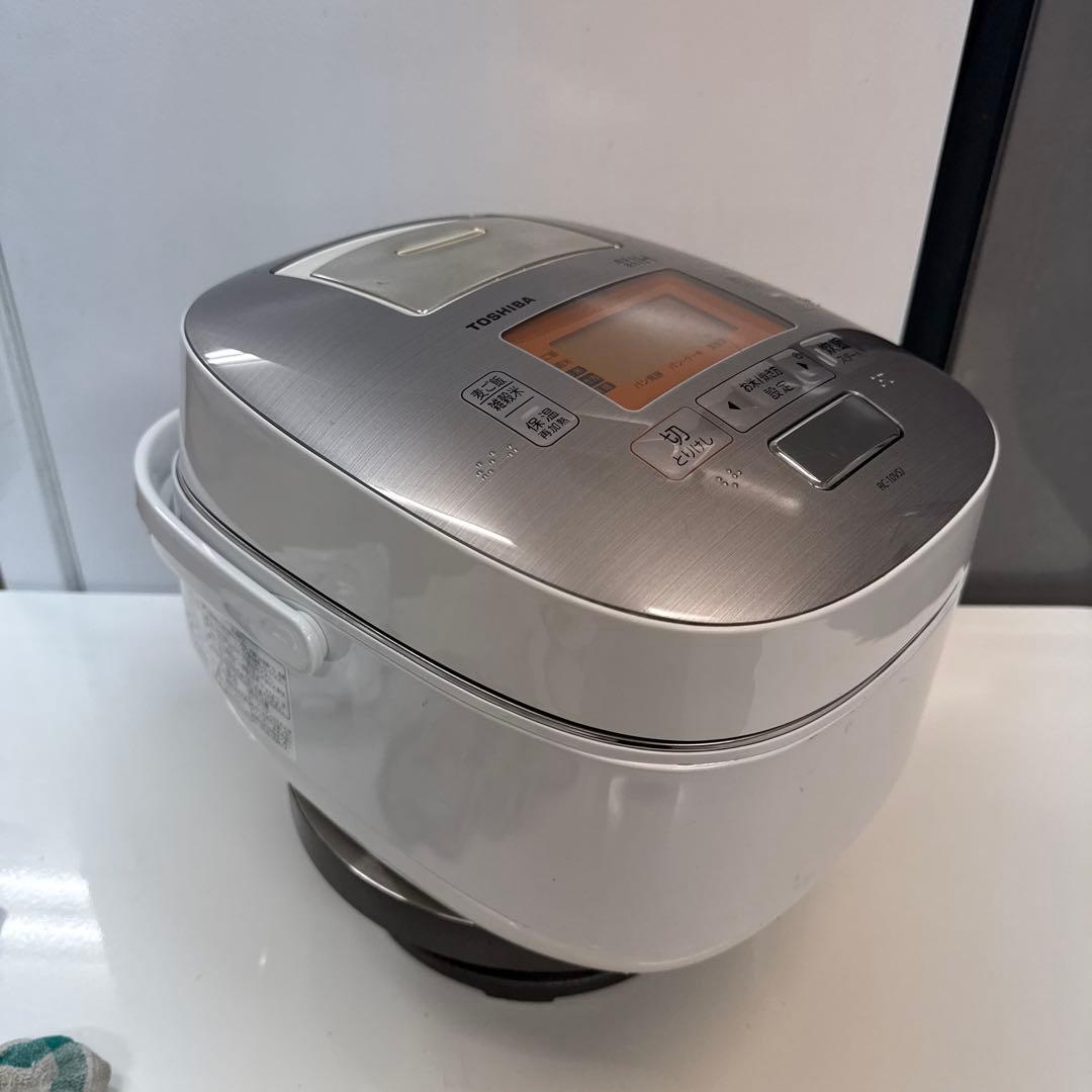 TOSHIBA RC-10VSJ真空圧力Ịジャー炊飯器