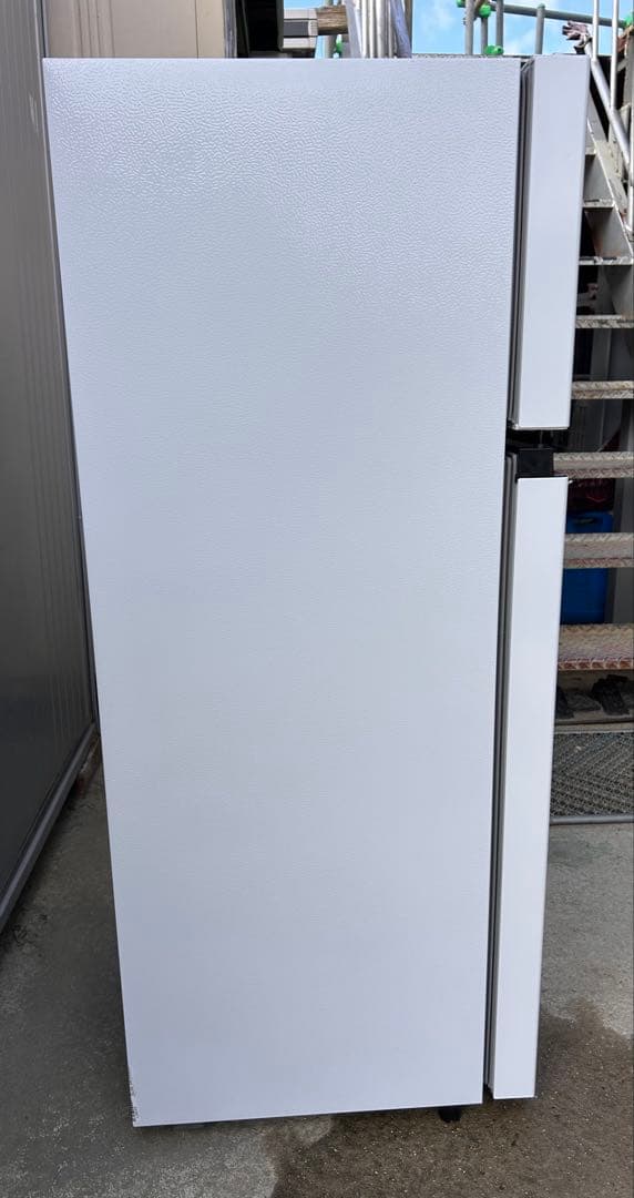 美品　Hisense HR-B12E3W 冷蔵庫　2023年製　ハイセンス