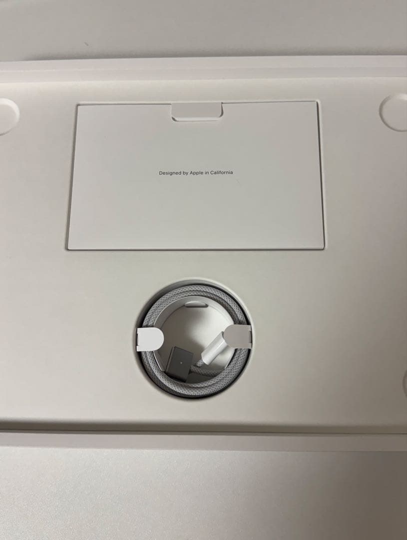 ほぼ新品：MacBook Air 13インチ M3 2024 8GB 512G