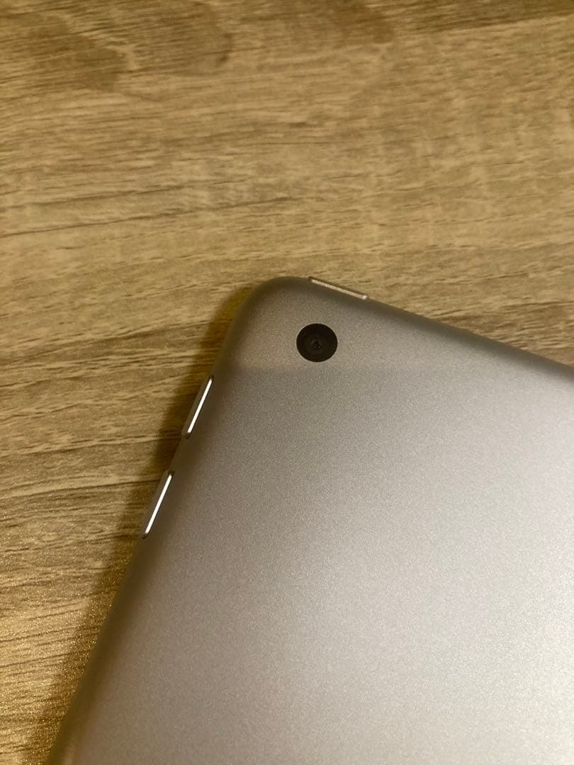 iPad 第6世代(2018年)32GB Wi-Fiモデル　バッテリー92%