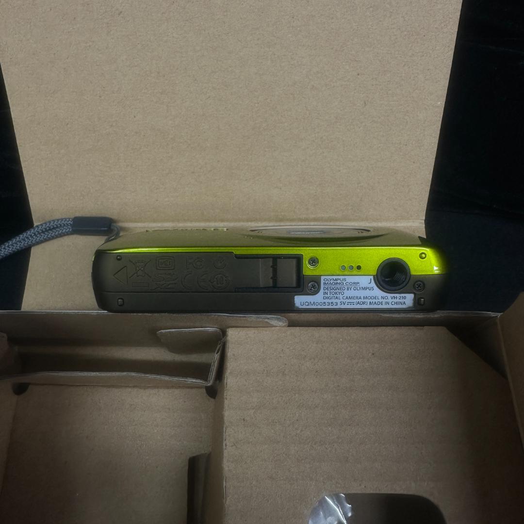 極美品オリンパス VH-210 デジタルカメラ