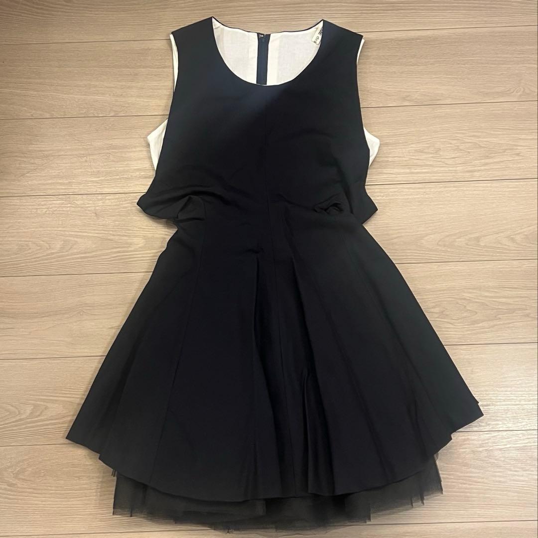 亀*井様 コムデギャルソン　ドレス　ノースリーブ　チュール　ブラック　M