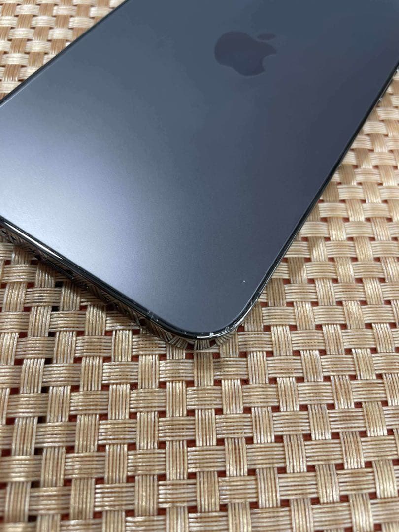 iPhone 13 Pro 256 GB グラファイト SIMフリー【4197】