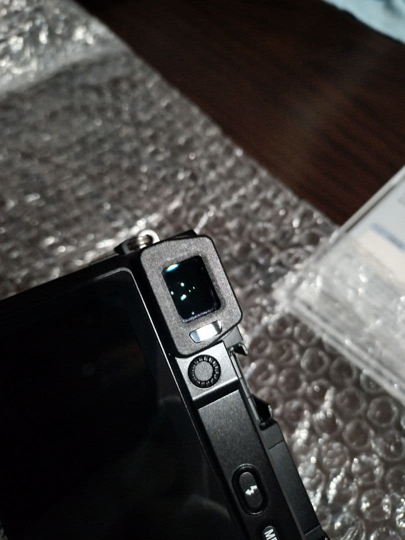 や*い様 SONY α6100 ミラーレス一眼カメラ ダブルズームキット 展示品