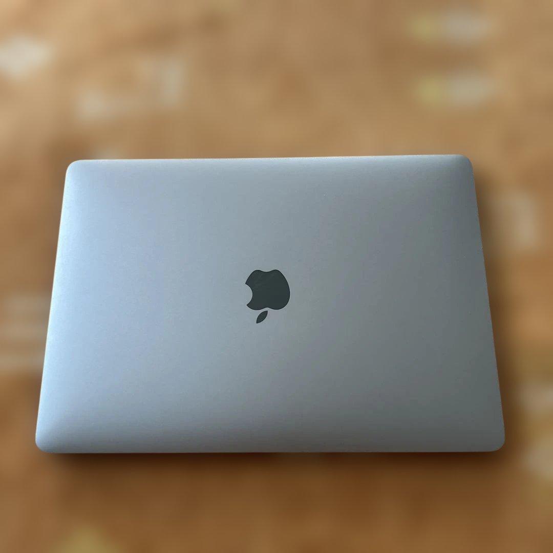 美品MacBook Pro 2020 M1 A2338 8/256GB 8コア