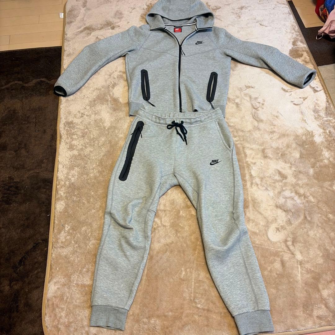 ナイキテックフリースセットアップ