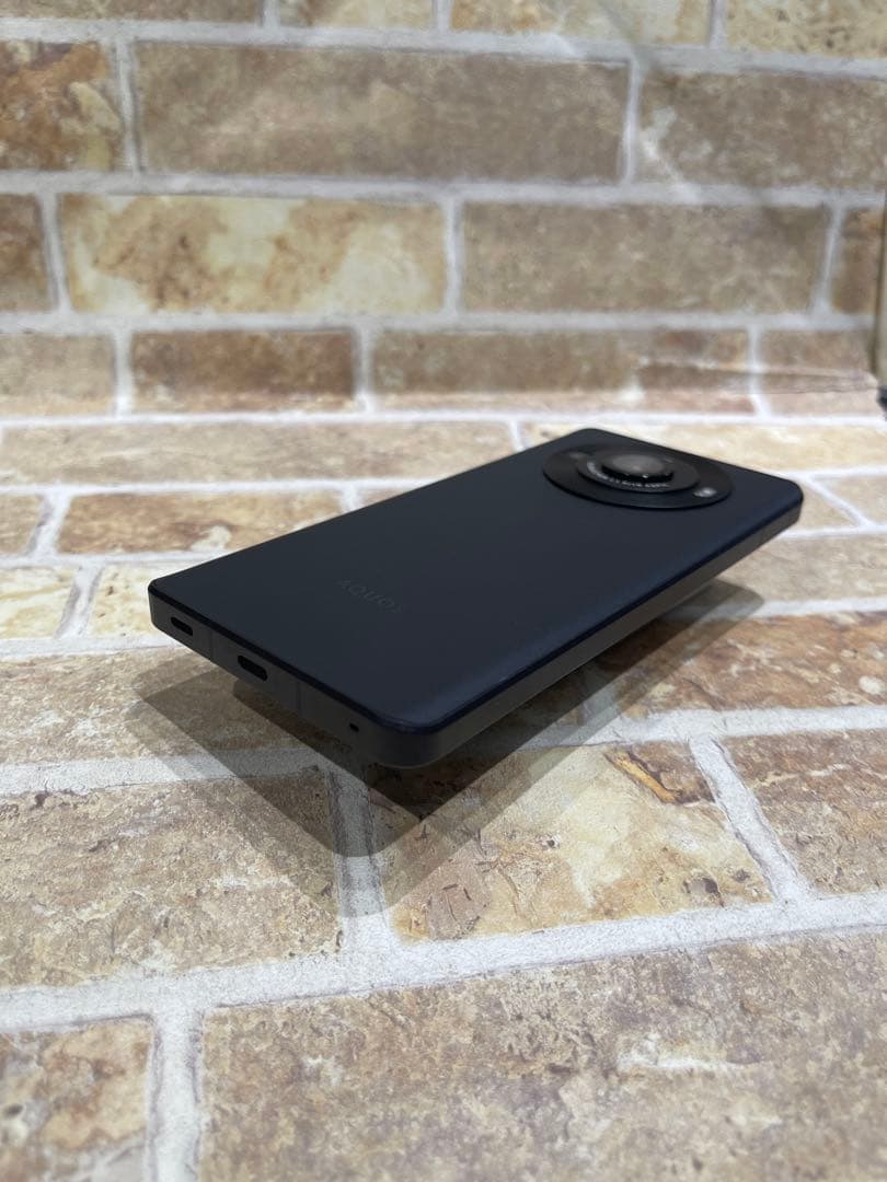 SIMフリー AQUOS R8 pro 256GB ブラック 電池良好