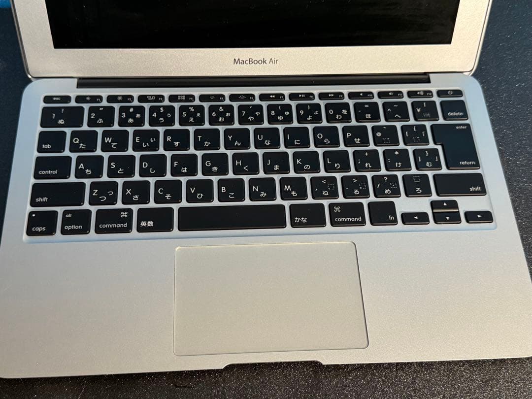Apple MacBook Air 11インチ (A1370) mc968